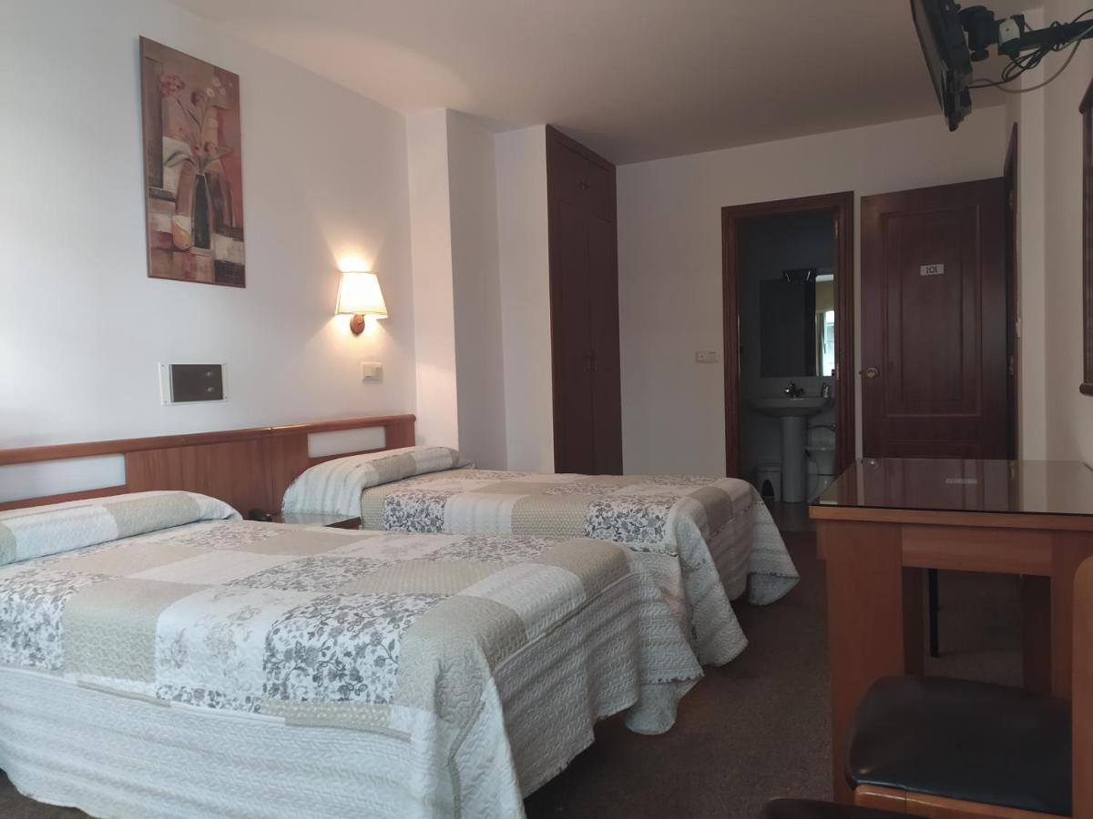 Hostal Palas A Coruna Bagian luar foto