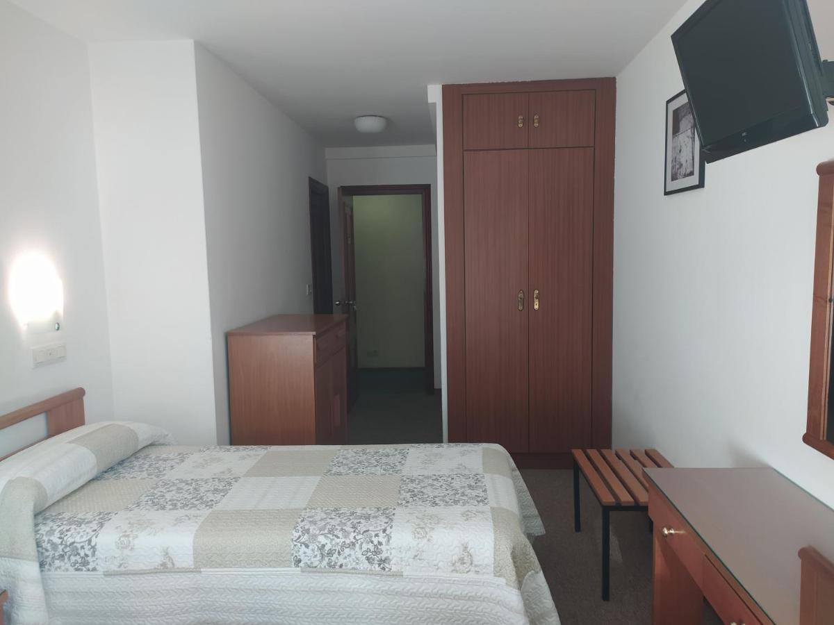 Hostal Palas A Coruna Bagian luar foto
