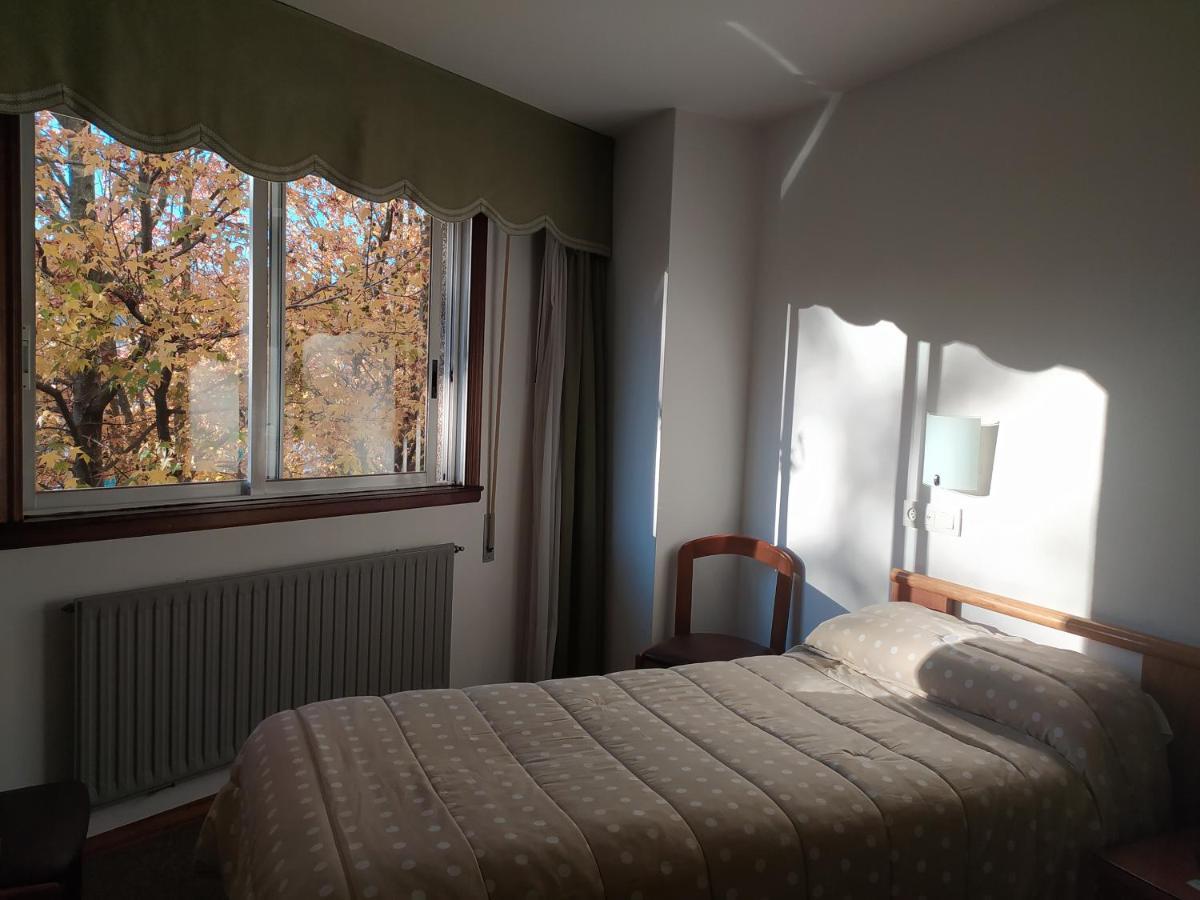 Hostal Palas A Coruna Bagian luar foto