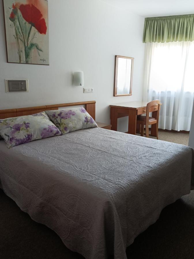 Hostal Palas A Coruna Bagian luar foto