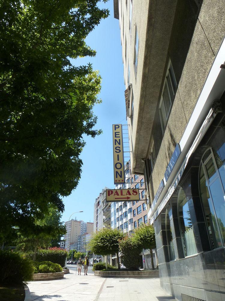 Hostal Palas A Coruna Bagian luar foto