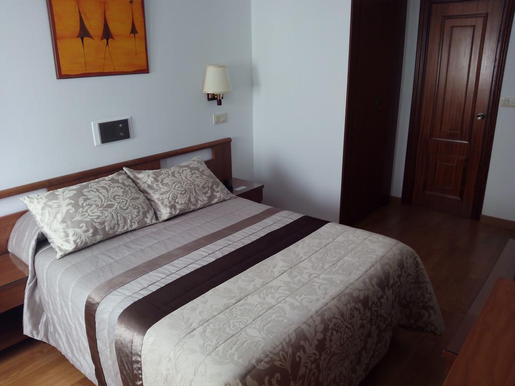 Hostal Palas A Coruna Bagian luar foto