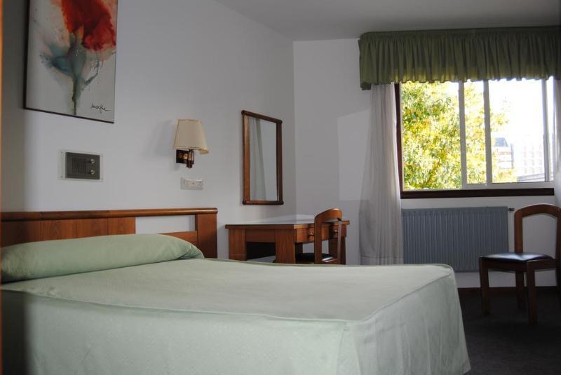 Hostal Palas A Coruna Bagian luar foto