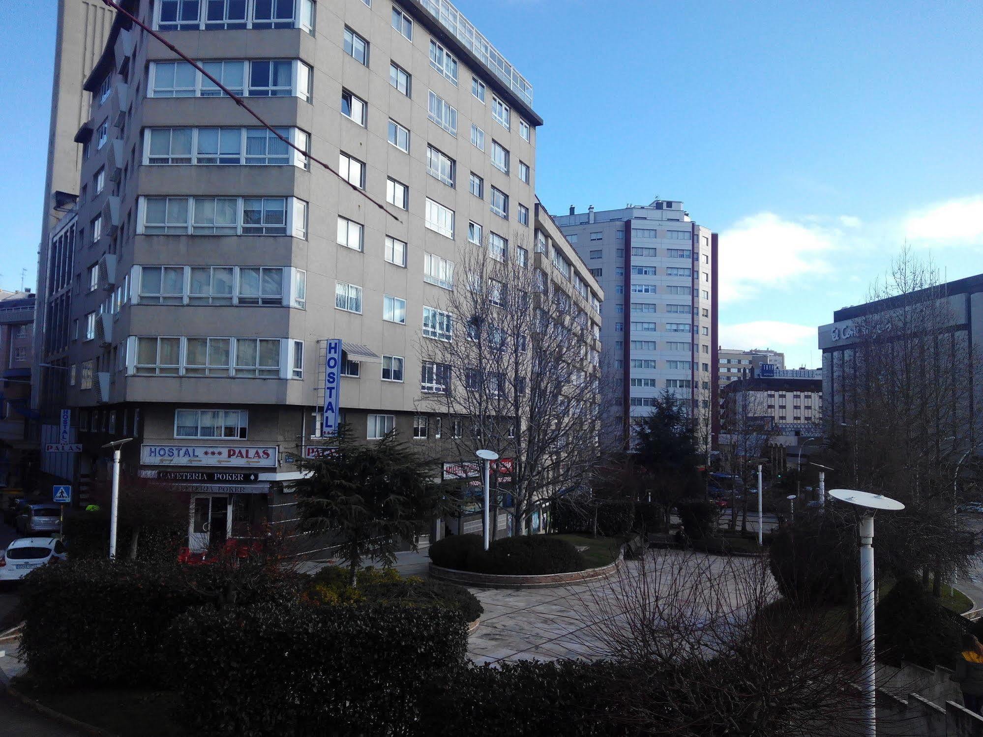 Hostal Palas A Coruna Bagian luar foto