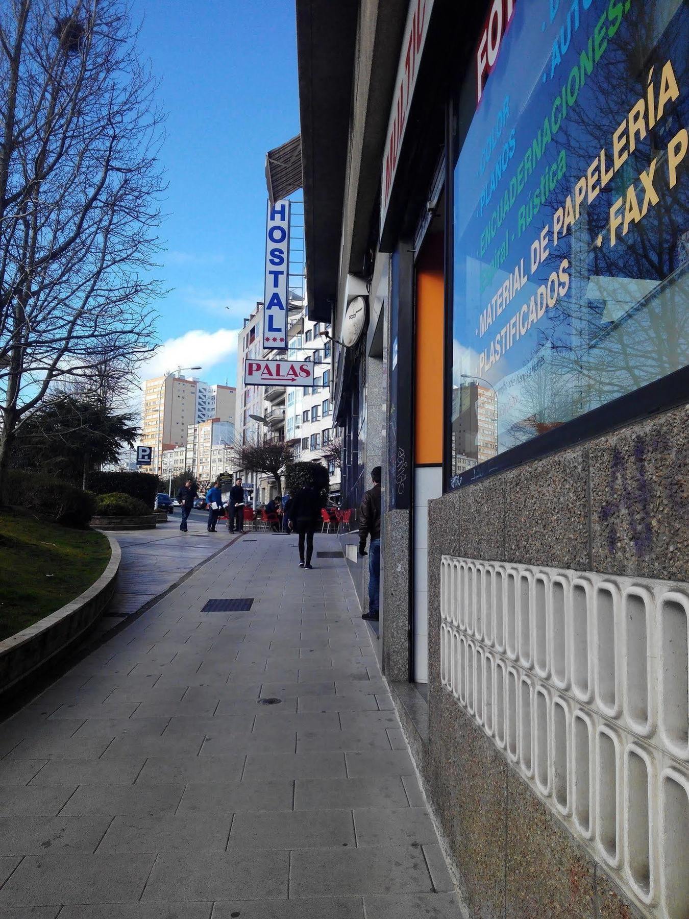 Hostal Palas A Coruna Bagian luar foto