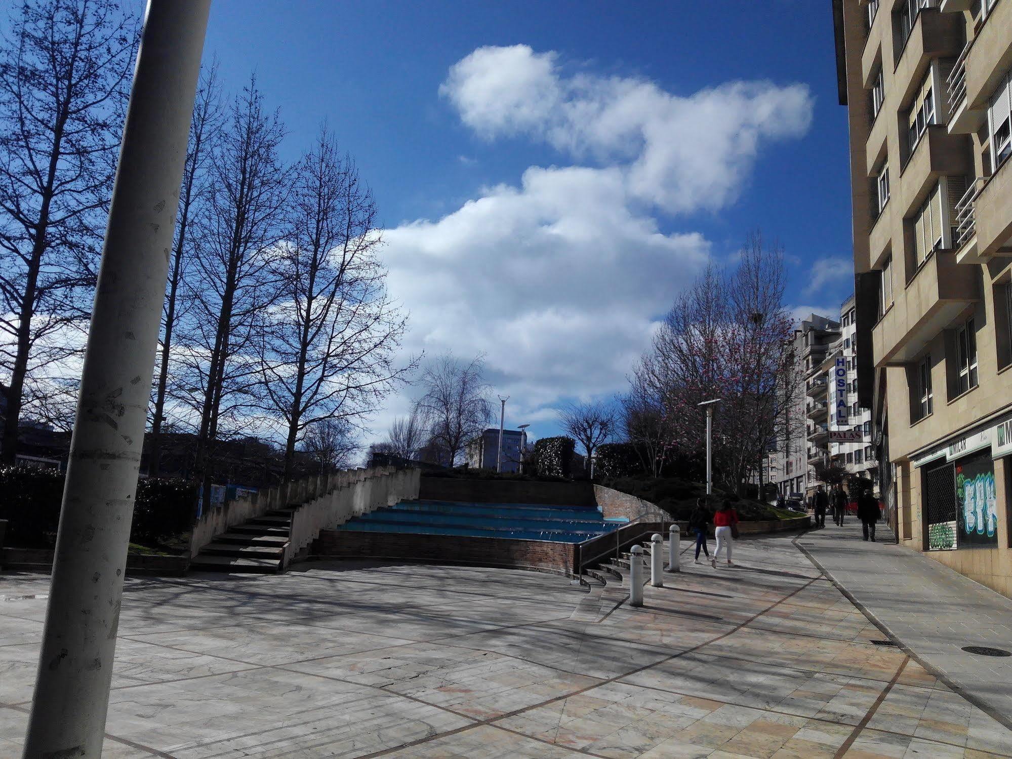 Hostal Palas A Coruna Bagian luar foto