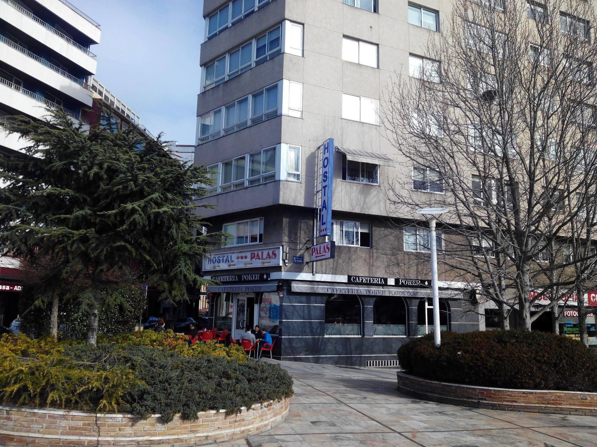 Hostal Palas A Coruna Bagian luar foto
